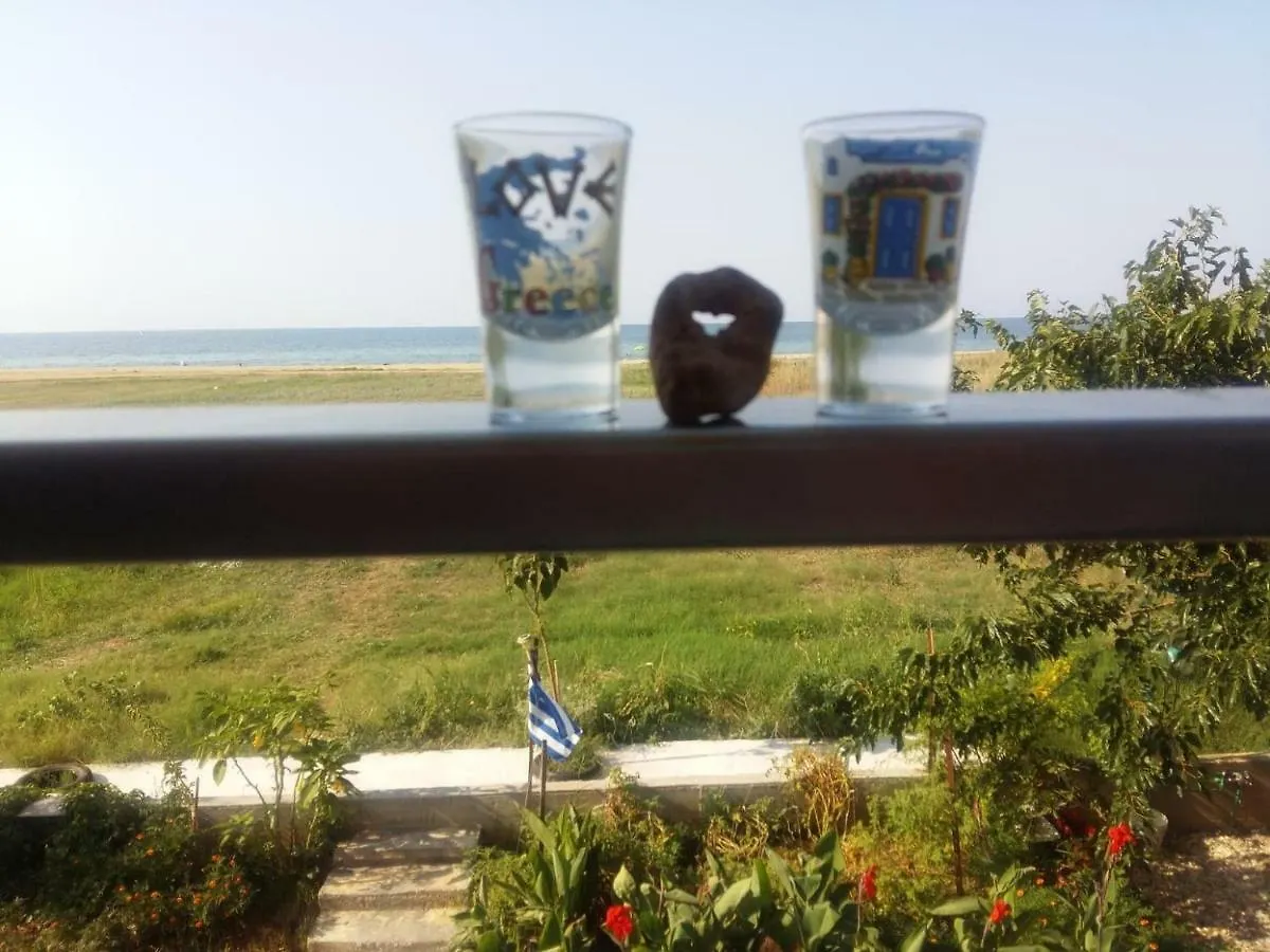 See To Sea Apartments Paralia Dionysiou 0*,  Greece