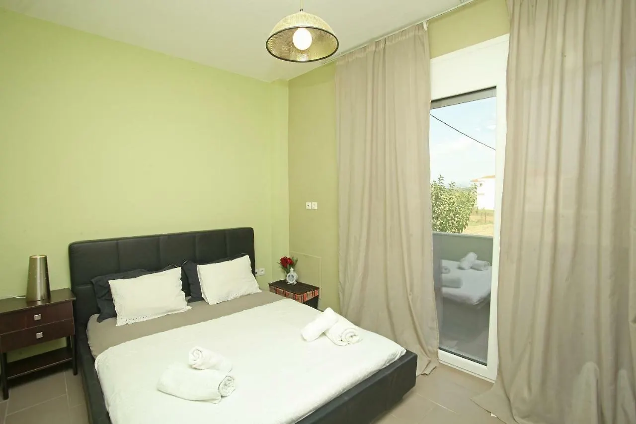 See To Sea Apartments Paralia Dionysiou 0*,